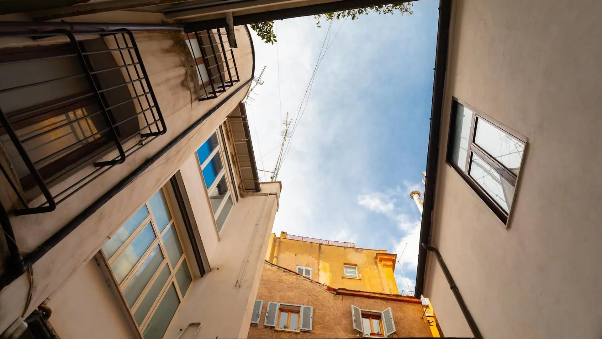 Monti Charming Apartment Rome 0*,